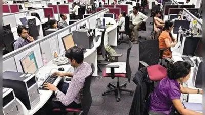 PMI Index : फरवरी में 1 साल की सबसे तेज गति से बढ़ा सर्विस सेक्टर, रोजगार में जारी रही गिरावट