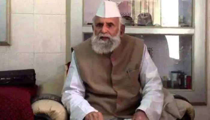संभल से सपा सांसद शफीकुर्रहमान ने क्यों दी मुसलमानों को होली खेलते हिंदुओं से दूर रहने की सलाह?