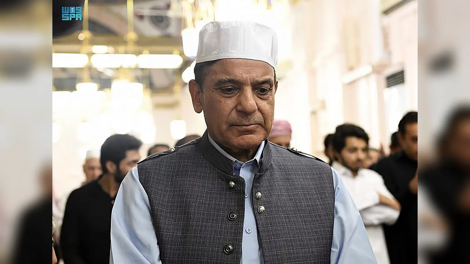 सऊदी अरब में पाक प्रधानमंत्री के सामने ‘चोर-चोर’ चिल्लाना पड़ा महंगा, इमरान खान और अन्य पर मामला दर्ज