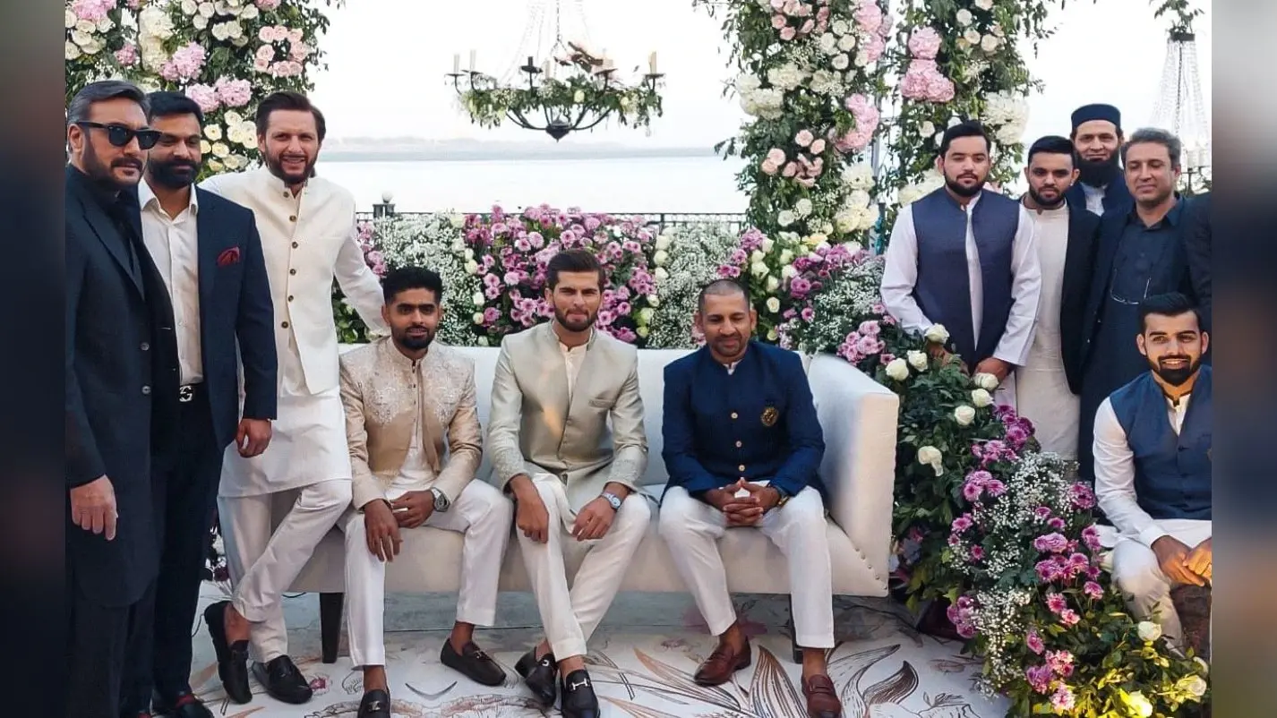 Shaheen Shah Afridi ने पाकिस्तान के दिग्गज क्रिकेटर शाहिद अफरीदी की बेटी से की शादी, देखें Photos