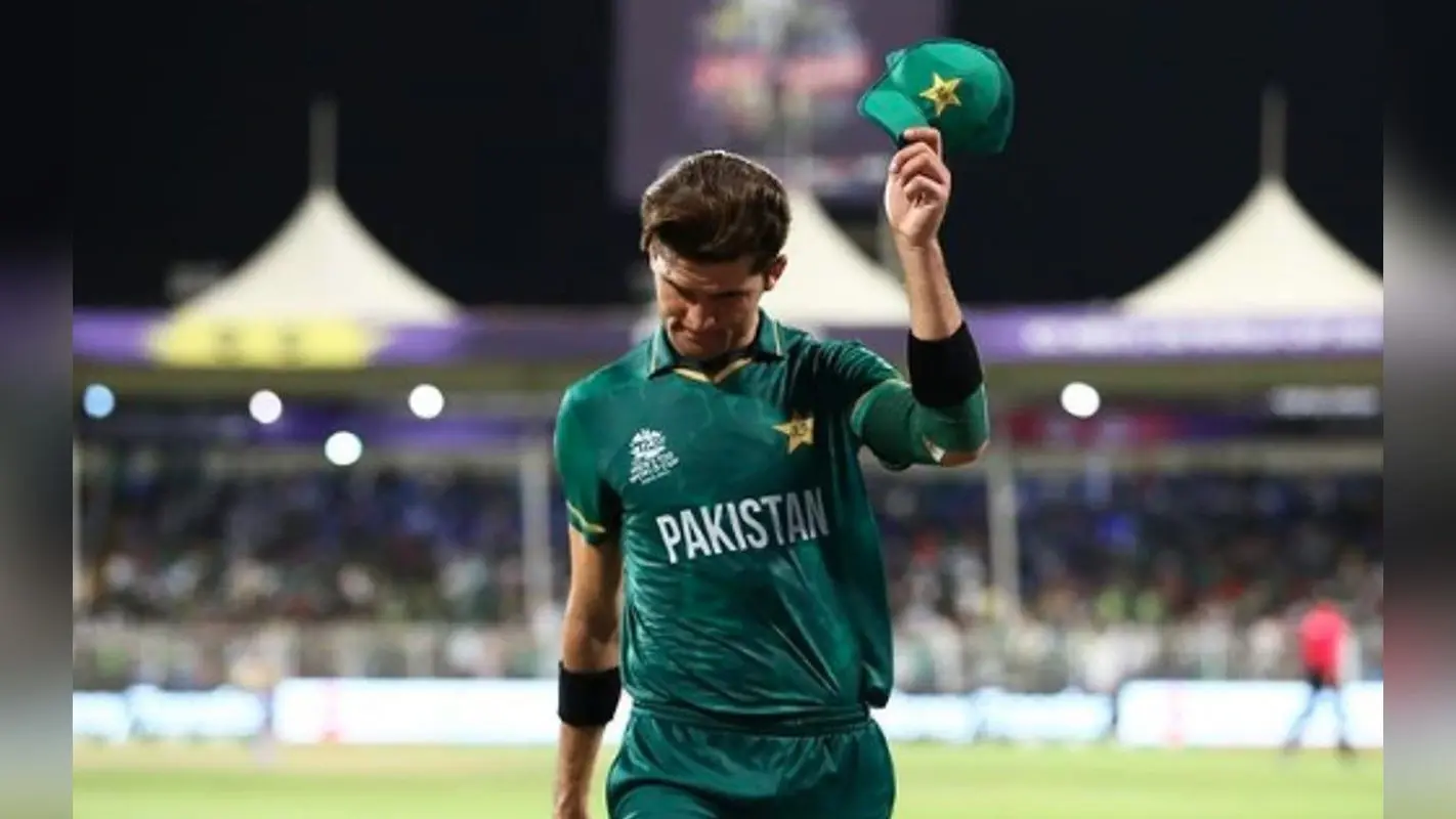 ASIA Cup 2022: पाकिस्तान को बड़ा झटका, स्टार तेज गेंदबार शाहीन अफरीदी टीम से बाहर