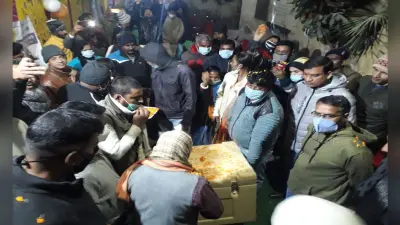Corona Vaccine News : बैंड- बाजा के साथ साहिबगंज में हुआ वैक्सिन का स्वागत, जानें कितना पहुंचा वायल