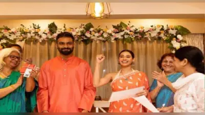 बलम पिचकारी फेम सिंगर शाल्मली खोलगडे ने फरहान शेख संग की शादी, ऑरेंज कलर की साड़ी में खूबसूरत दिखी गायिका