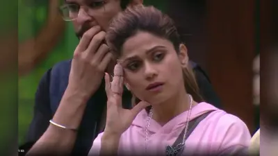 Bigg Boss OTT: अक्षरा सिंह के कमेंट पर घर में घमासान, शमिता शेट्टी ने भोजपुरी एक्ट्रेस को सुनाई खरी-खोटी