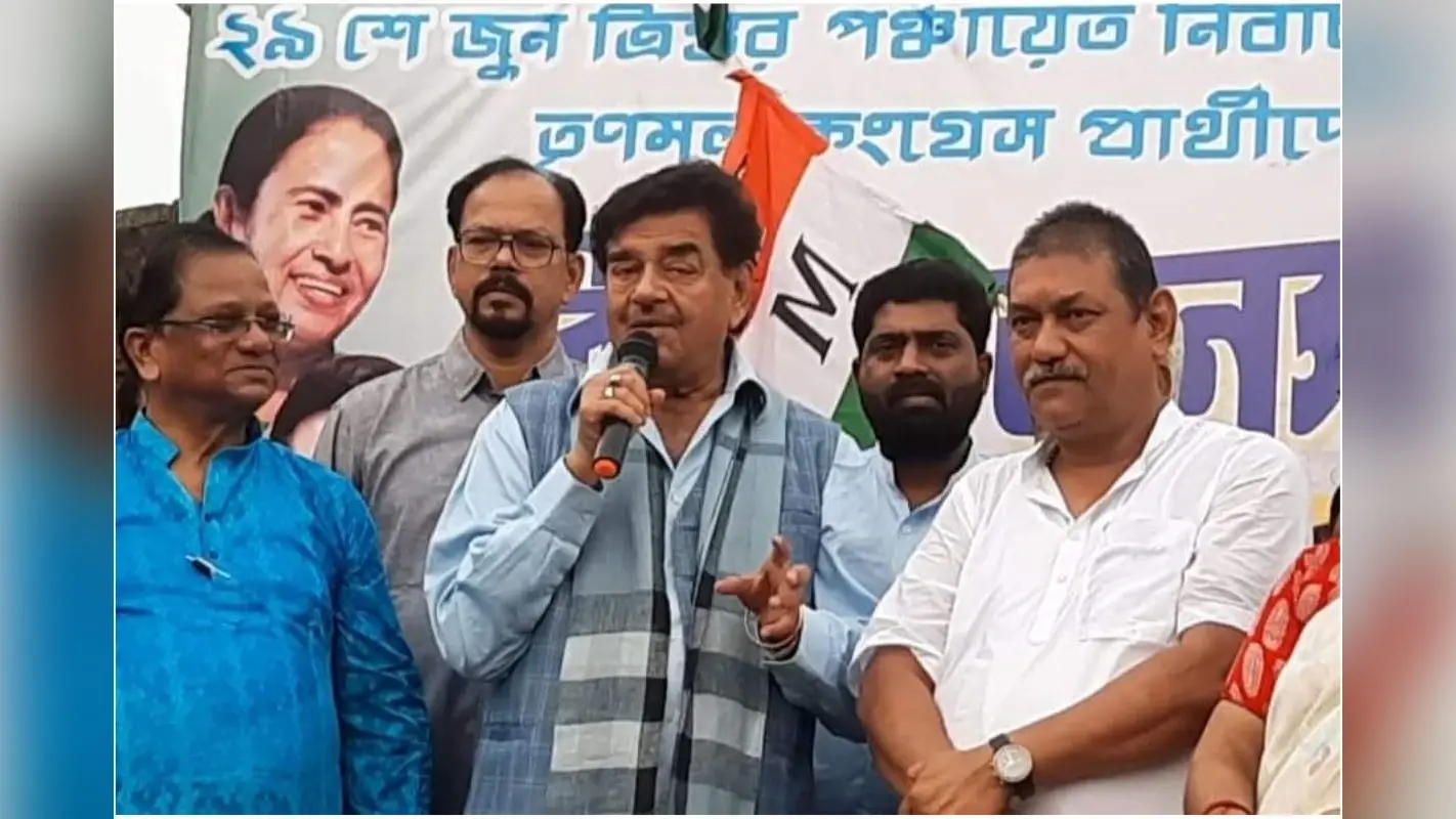 पंचायत चुनाव का प्रचार करने बंगाल पहुंचे शत्रुघ्न सिन्हा, कहा- ममता बनर्जी बनेंगी देश की अगली प्रधानमंत्री