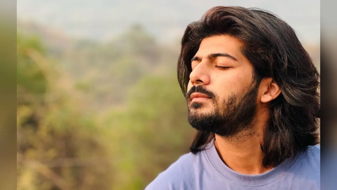 शीजान खान ने सोशल मीडिया पर शेयर किया ‘प्यार’ को लेकर इमोशनल पोस्ट, लिखा- इश्क में मरना अच्छा नहीं…