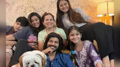 Sheezan Khan: जेल से निकलने के बाद परिवार संग सुकून के पल एन्जॉय करते दिखे शीजान खान, कैप्शन ने खींचा ध्यान