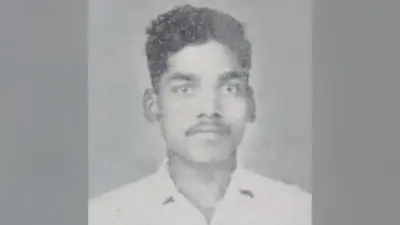 Vijay Diwas : 1971 के युद्ध में दुश्मनों से लड़ते हुए शहीद हुए झारखंड के चामू उरांव आज भी हैं गुमनाम, पढ़िए क्या है छोटे भाई की पीड़ा