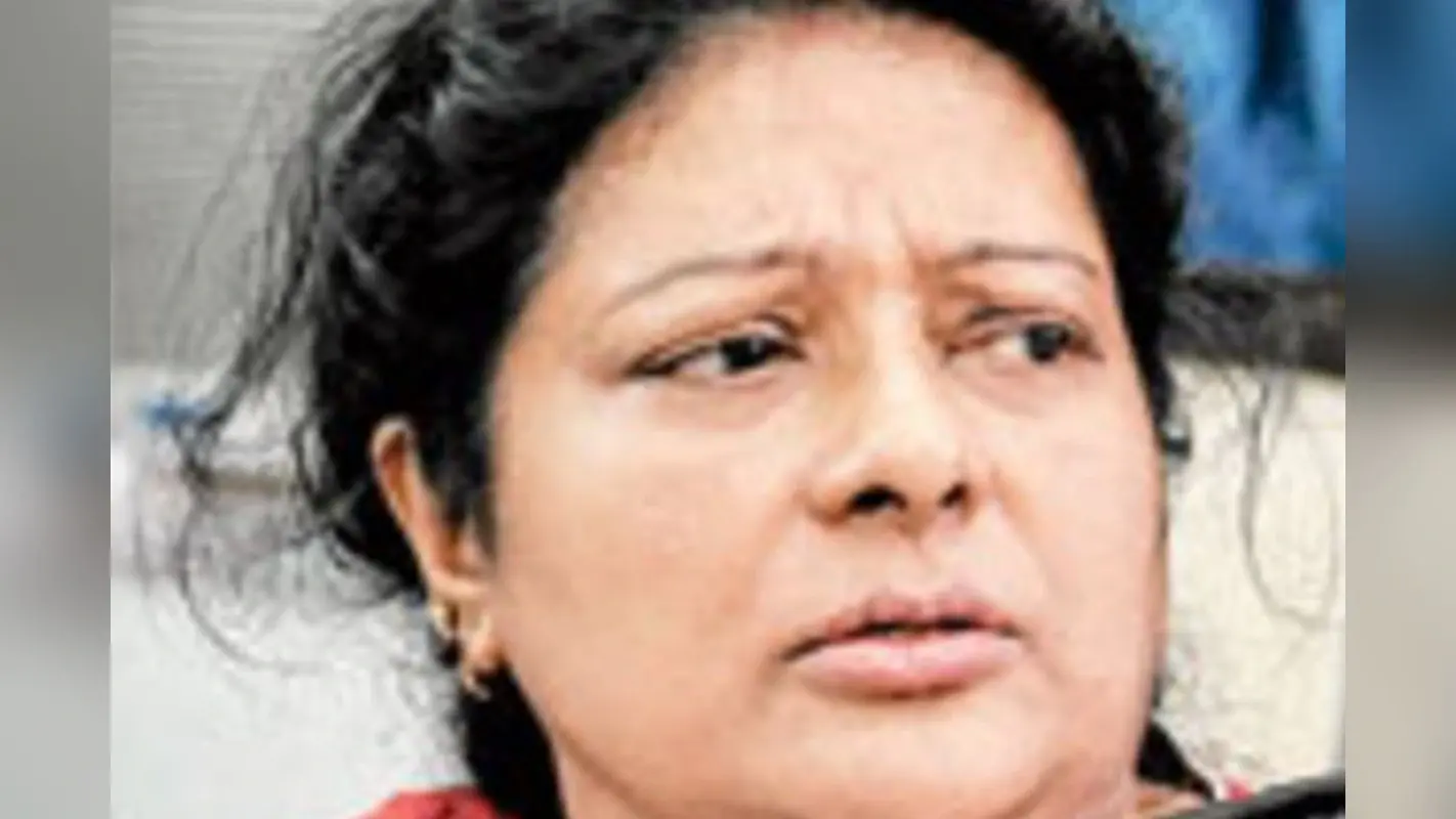 Bengal Assembly Election 2021: कांग्रेस नेता सौमेन मित्रा की पत्नी शिखा और TMC की माला साहा के पति तरुण को टिकट देकर बुरी फंसी BJP