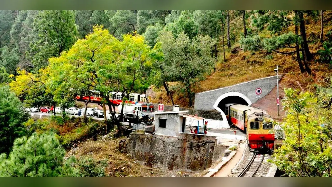 Shimla Train Route: शिमला घूमने जाने वालों के लिए खुशखबरी! इस रूट पर दो नई ट्रेनें हुईं लॉन्च, जानिए शेड्यूल