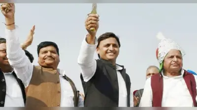क्या शिवपाल सिंह यादव की होगी घर वापसी ? अखिलेश ने याचिका लिया वापस…