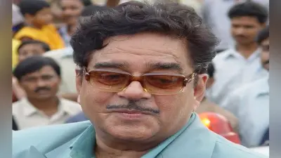शत्रुघ्न सिन्हा ने ट्वीट कर अमित शाह पर साधा निशाना, फिर कहा- ‘बुरा ना मानो होली है’