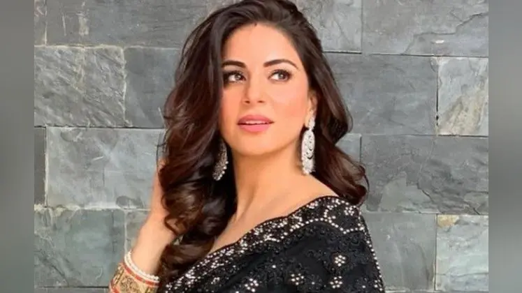 Kundali Bhagya की प्रीता का ब्लैक ट्रांसपेरेंट ड्रेस में दिखा बोल्ड अंदाज, सोशल मीडिया पर वायरल हो रही एक्ट्रेस की ये PHOTOS