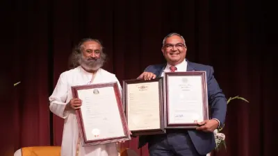 अमेरिका में मनाया जाएगा श्री श्री रविशंकर डे, ऑर्ट ऑफ लिविंग के गुरु को कैनेडियन सिटीज ने किया सम्मानित