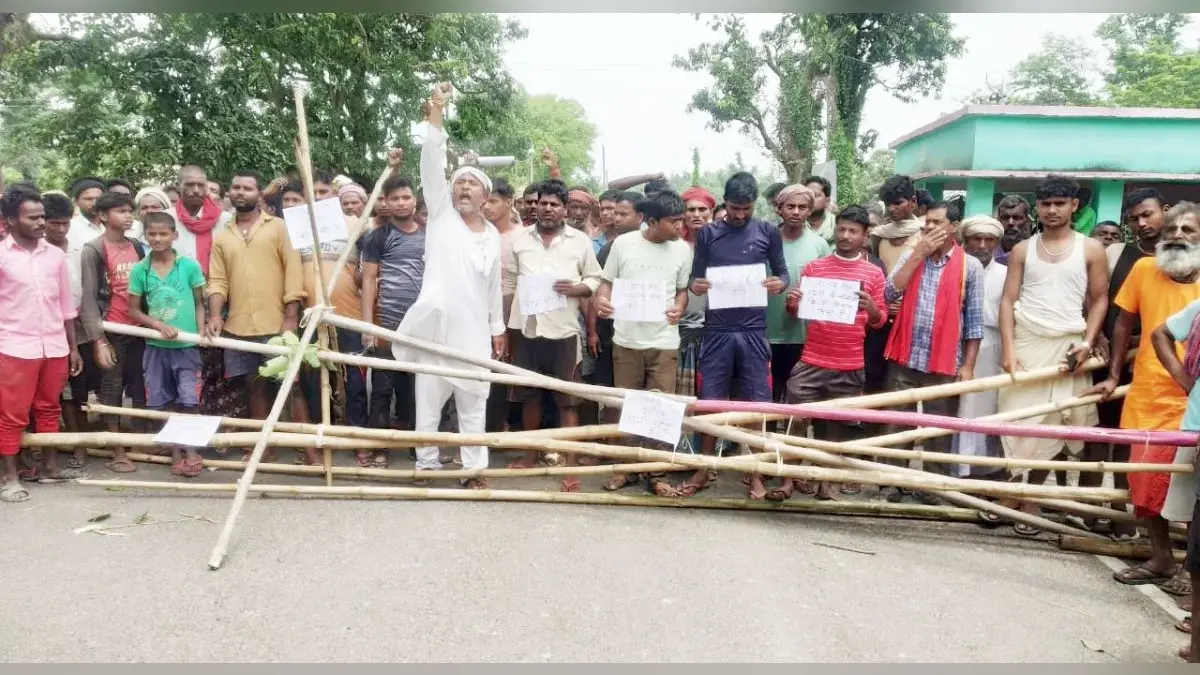 Saharsa: अपराध की योजना बनाते छह हथियार तस्कर गिरफ्तार, भारी मात्रा में असलहा बरामद
