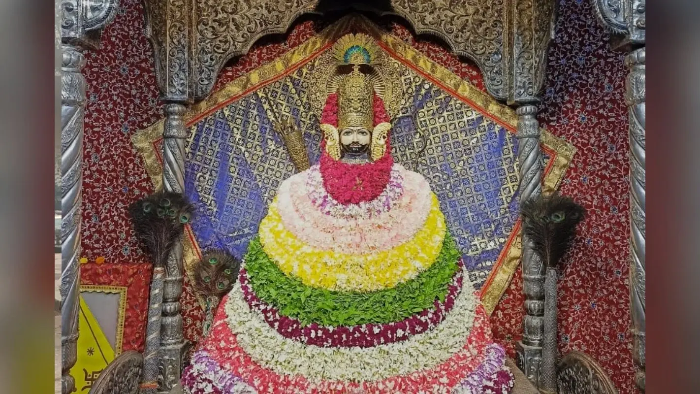 हरिशयनी एकादशी पर श्याम प्रभु के दर्शन के लिए श्री श्याम मन्दिर में उमड़े श्रद्धालु, रात 12 बजे होगी महाआरती