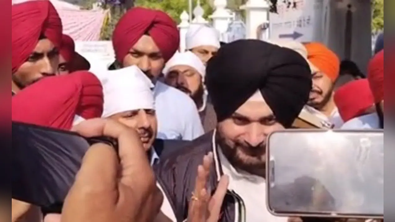 Punjab Election 2022: मजीठिया को ईंट का जबाव पत्थर से देंगे, नवजोत सिंह सिद्धू की चेतावनी