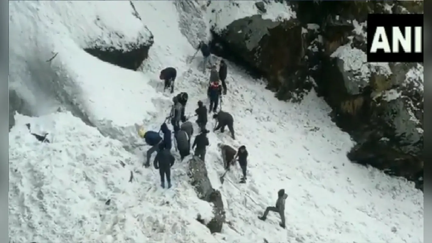 Sikkim Avalanche: नाथुला रोड पर हिमस्खलन, 7 की मौत, 20 घायल, पीएम मोदी ने हादसे पर जताया दुख