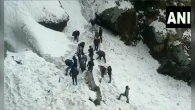 Sikkim Avalanche: नाथुला रोड पर हिमस्खलन, 7 की मौत, 20 घायल, पीएम मोदी ने हादसे पर जताया दुख