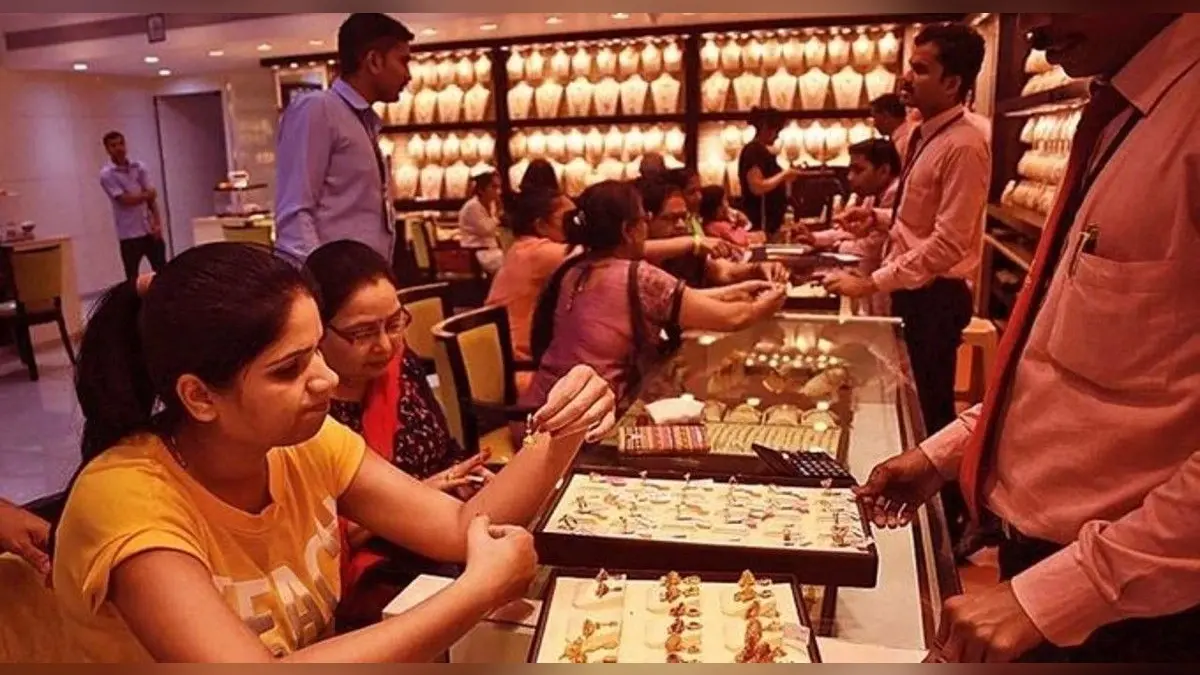 बिहार में चांदी की कीमत गिरी, सोना भी आया नीचे, त्योहारी मौसम में निवेश का अच्छा मौका