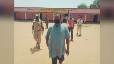 सिमडेगा जिले में रह रहे थे बाहरी लोग, प्रशासन ने पकड़कर क्वॉरेंटाइन में डाला