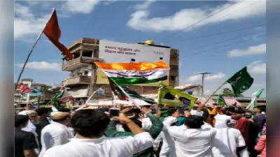 सिवान में राष्ट्रीय ध्वज का हुआ अपमान, अशोक चक्र की जगह उर्दू में लिखा सरकार की आमद मरहबा