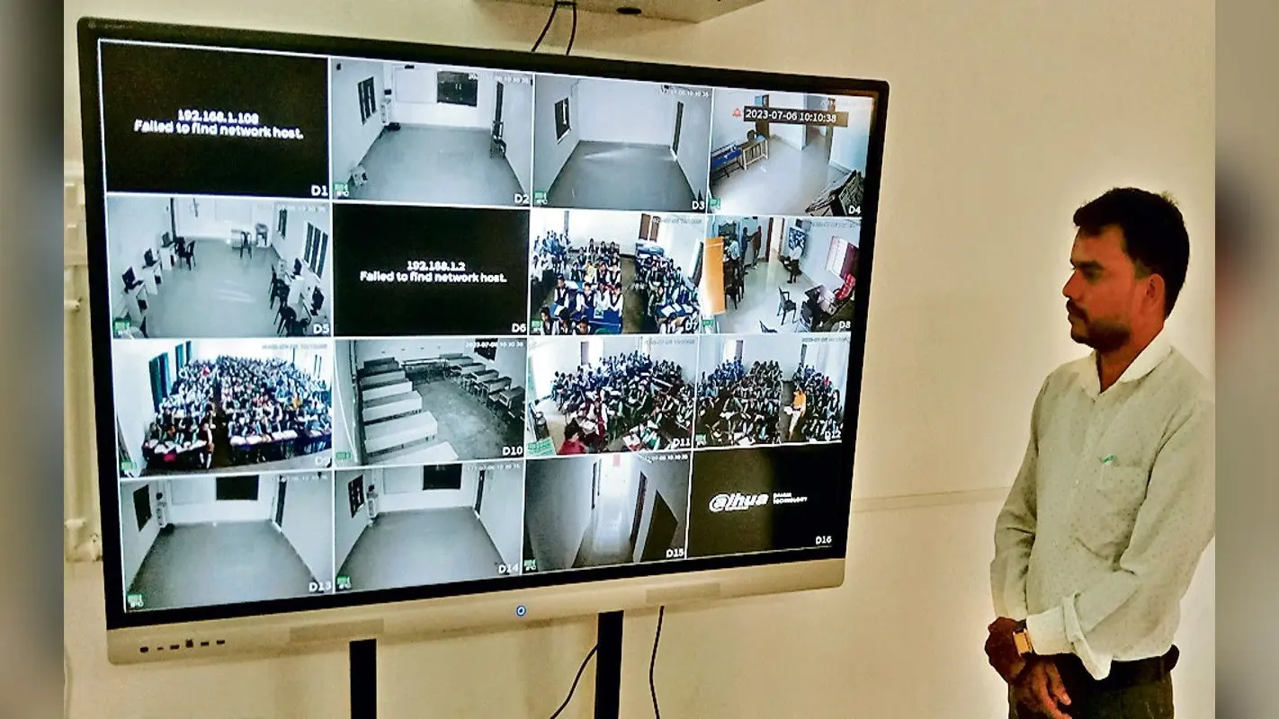 अच्छी खबर : कंप्यूटर, स्मार्ट क्लास व आईटीसीटी लैब से लैस है जामताड़ा का यह स्कूल, हो रही हाईटेक पढ़ाई