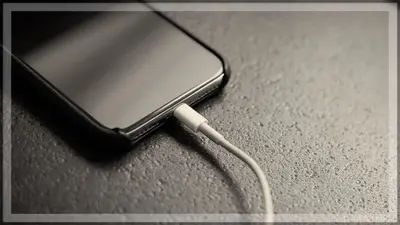 स्मार्टफोन की बैटरी जल्द हो जाती है खत्म? टेंशन न लें, आजमाएं ये आसान तरीके