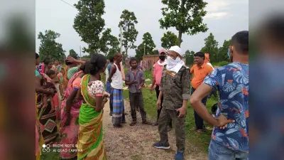 वन भूमि में बने शौचालय को तोड़ने पहुंचे अधिकारियों को दो घंटे तक लोगों ने रोक कर रखा, जानिए पूरा मामला