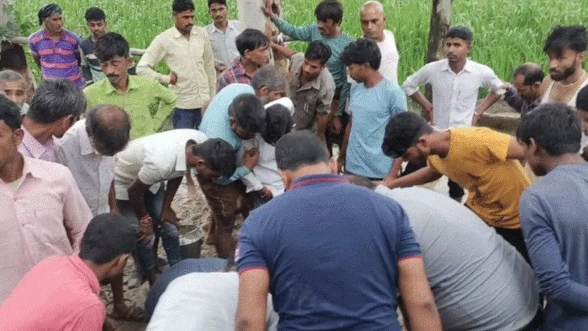 UP News: सोनभद्र में मालगाड़ी पटरी से उतरी, रेल यातायात बाधित, बड़ा हादसा टला