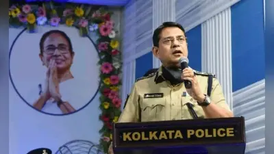 दिल है हिंदुस्तानी : केन्याई दंपति की मदद करने वाले कोलकाता पुलिस के इंस्पेक्टर को कमिश्नर ने किया सम्मानित