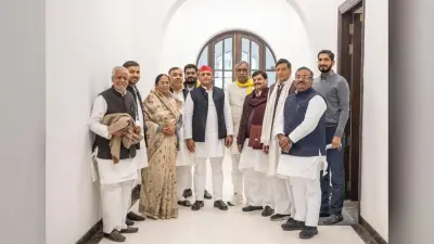 UP: अखिलेश यादव के साथ सपा विधायकों की बैठक टली, अब योगी अदित्यनाथ के शपथ ग्रहण के बाद होगी मीटिंग