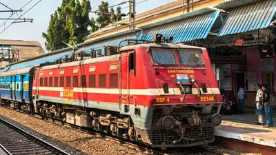 बिहार में 2878 किमी नयी रेलवे लाइन बिछाने की है योजना, 52 इंफ्रास्ट्रक्चर प्रोजेक्टों में 17 पर लगा है ब्रेक
