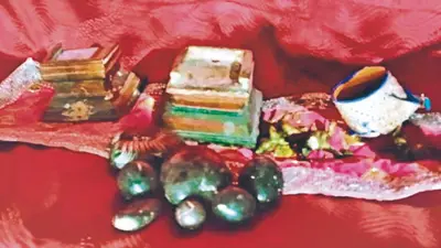 बिहार: सारण में मंदिर से अष्टधातू की तीन मूर्तियों की हुई चोरी, कीमत सुनकर उड़ जाएंगे होश