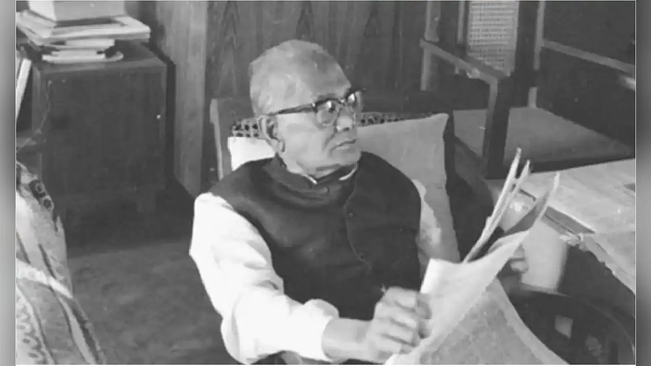 JP JAYANTI: जब जेपी के हौसले के आगे कमजोर पड़ गई थी ब्रिटिश हुकूमत की सलाखें, पढ़े पूरी STORY