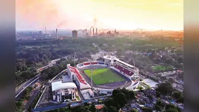 राउरकेला में बने बिरसा मुंडा एथलेटिक्स स्टेडियम, पानपोष मार्केट कॉम्प्लेक्स में लटक रहा ताला