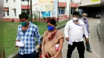 झारखंड में गर्भवती महिला के गले में टूटकर फंसा कोरोना का टेस्ट किट, फिर जानें क्या हुआ