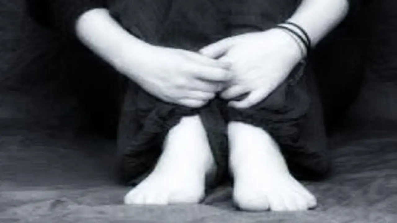 Bihar: साथ जा रही लड़की से ट्रेन में युवक कर रहा था अश्लील हरकत, टोकने पर हुआ होश उड़ाने वाला ये खुलासा..