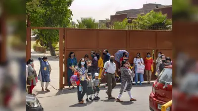 School Closed News: फिर बंद होंगे स्कूल ? दिल्ली में कोरोना ने बढ़ाई टेंशन, जारी की गयी नयी गाइडलाइंस