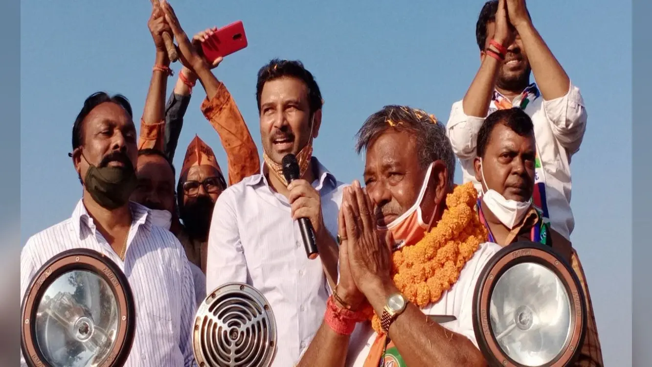 फुसरो में एनडीए प्रत्याशी के पक्ष में भी निकली पदयात्रा, सुदेश बोले- राजग ही जनता के अरमानों को करेगा पूरा
