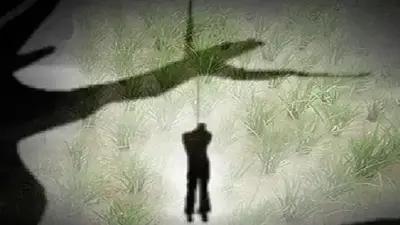 Bihar: जमुई में पेड़ से टंगा मिला किशोर का शव, एक दिन पहले घर से निकलने के बाद हुआ था लापता
