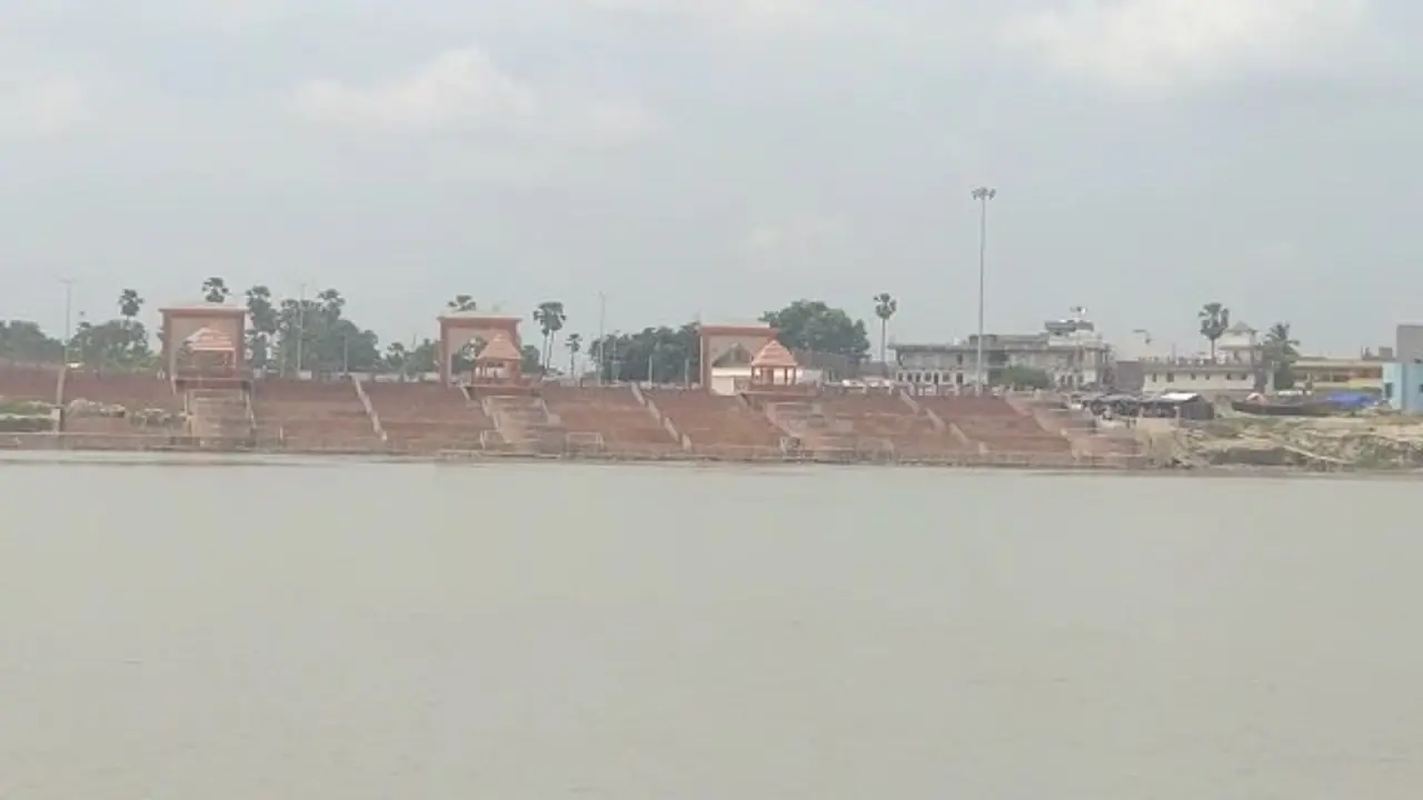 Shravani Mela 2022: सुल्तानगंज में गंगा किनारे बना हरिद्वार जैसा नया सीढ़ी घाट, जानिये क्या है खासियत