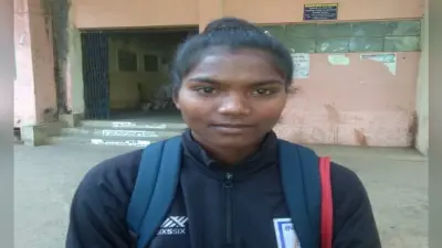 गुमला की फुटबॉलर बेटी सुमति सीनियर नेशनल एशियन चैंपियनशिप में चयनित, विदेशों में दिखा चुकी है जलवा