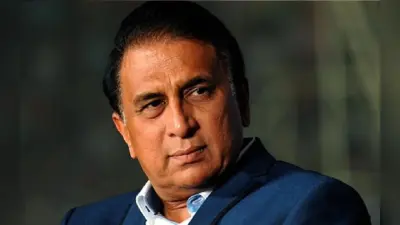 विराट कोहली को पैटरनिटी लीव देने पर गावस्कर ने लगायी टीम मैनेजमेंट की क्लास, पूछा सवाल- डबल स्टैंडर्ड क्यों?