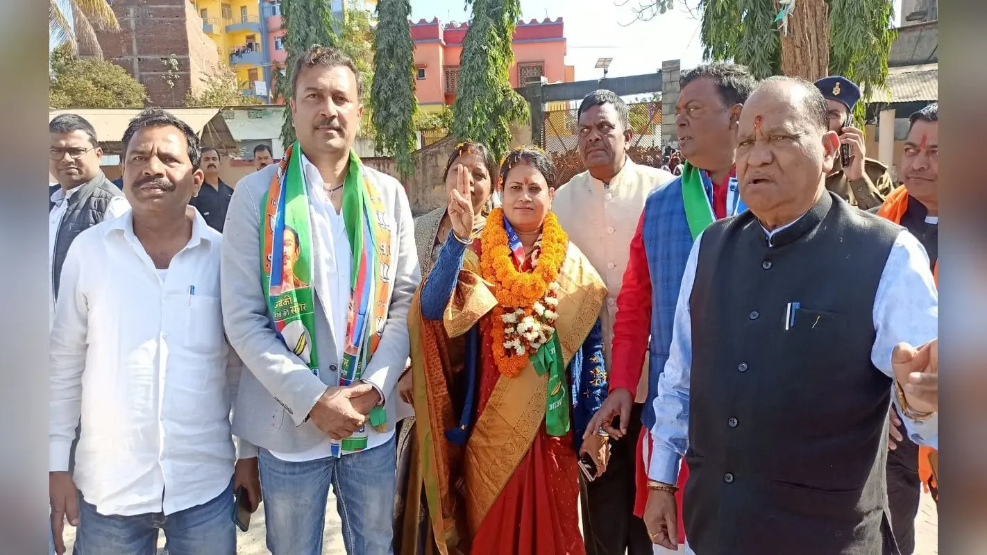 रामगढ़ उपचुनाव 2023 : सुनीता चौधरी ने किया नामांकन, सुदेश महतो बोले- मजबूती के साथ चुनाव जीतेगा NDA,देखें Pics