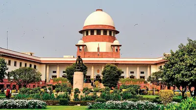 Hijab Row: सुप्रीम कोर्ट में याचिकाकर्ताओं के वकील का दावा, कर्नाटक HC ने की कुरान की व्याख्या