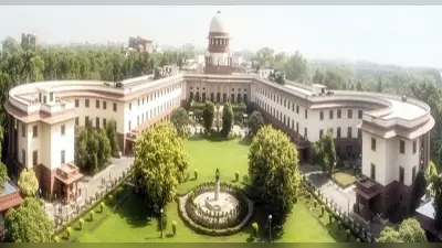 मुफ्त सेवाएं और उपहार देना राजनीतिक दलों को पड़ सकता है महंगा, सुप्रीम कोर्ट ने चुनाव आयोग से मांगा जवाब