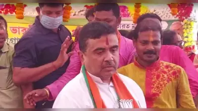 Bengal Chunav 2021: ममता बनर्जी के चंडी पाठ पर शुभेंदु का पलटवार, अधीर रंजन ने कहा-बीजेपी से कम ‘हिंदुत्वादी’ नहीं है ममता