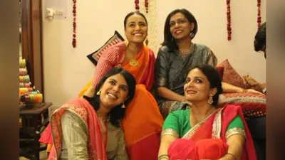 Swara Bhaskar Wedding: स्वरा भास्कर हाथों में पिया फहद अहमद के नाम की मेहंदी लगा झूमकर नाचती दिखीं, PHOTOS