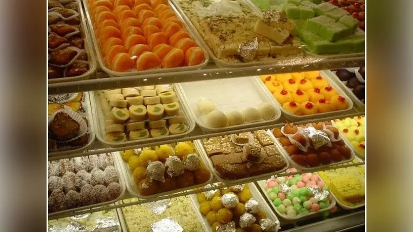 Rakshabandhan 2020: स्पेशल केसरिया बादाम बरफी से लेकर काजू पिस्ता रोल है खास